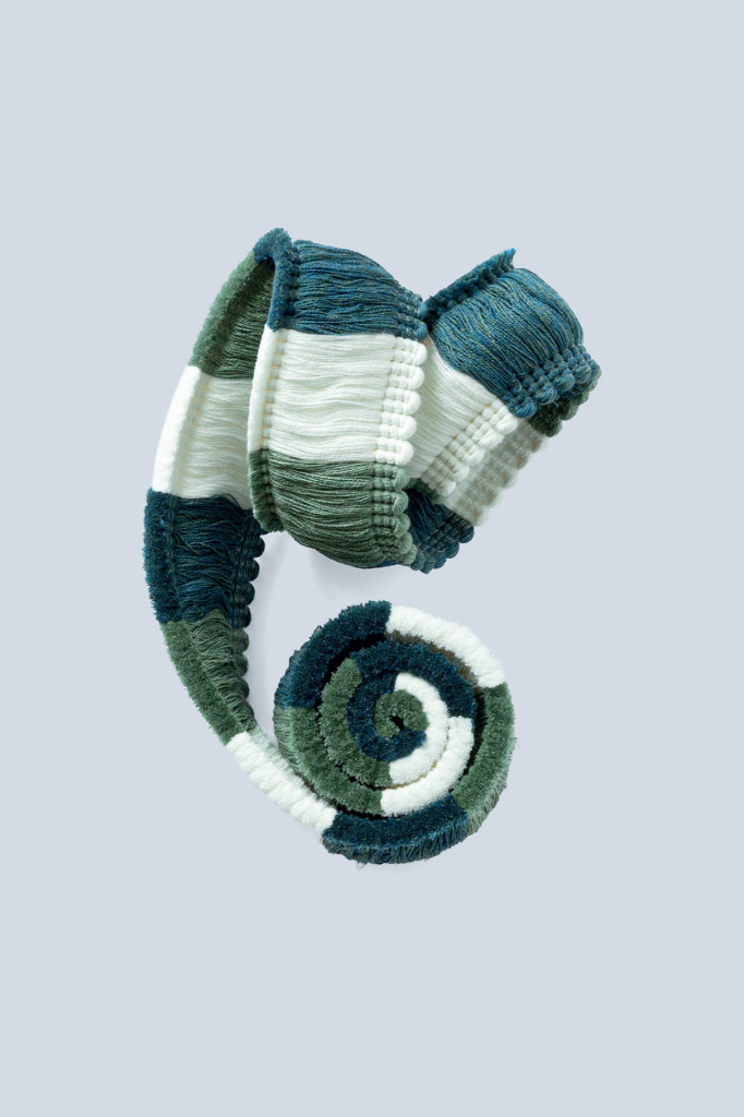 Trims Brush Fringe Trio Maladives